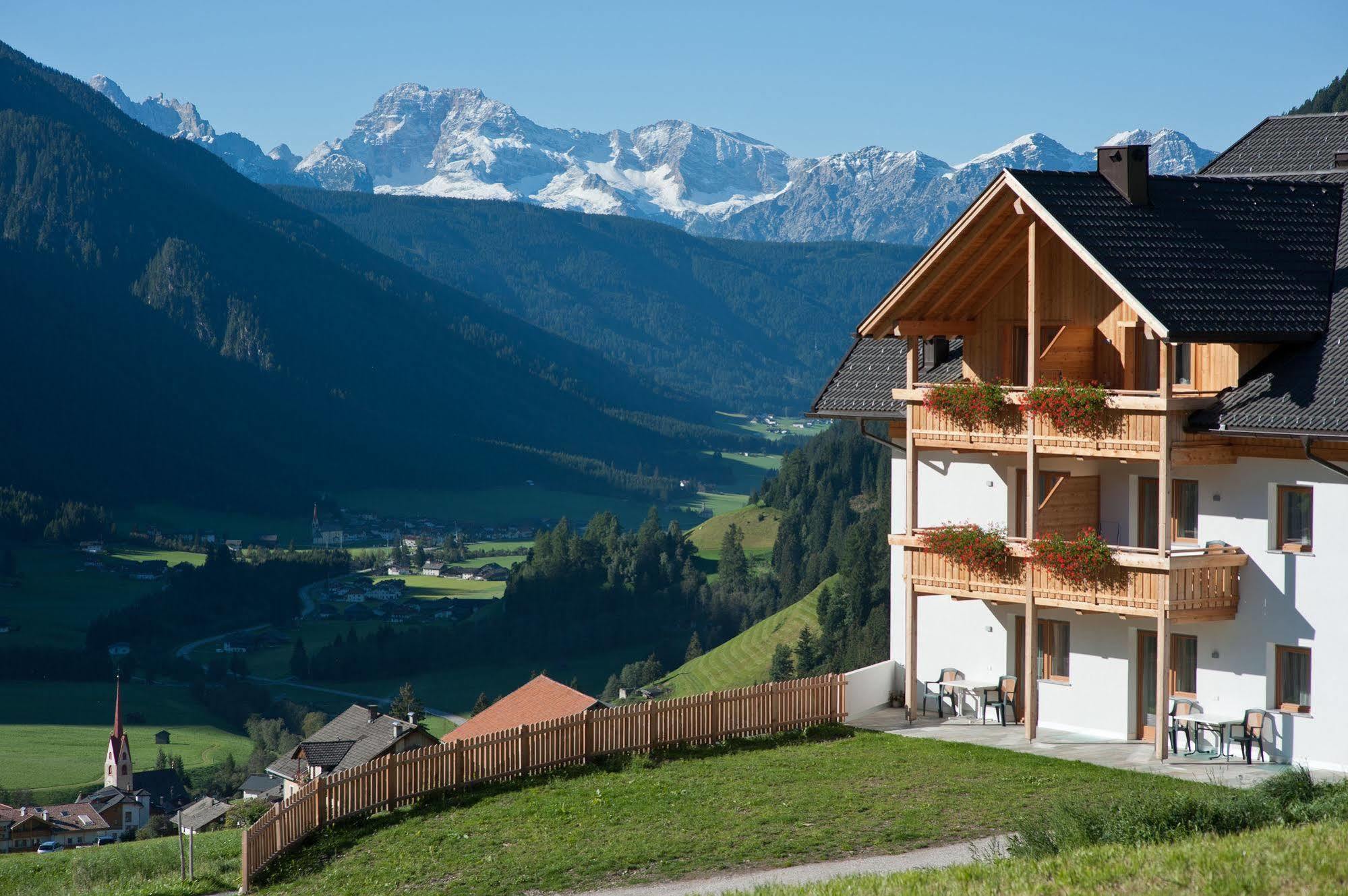 Mountain Residence Montana Santa Maddalena in Casies Exteriér fotografie